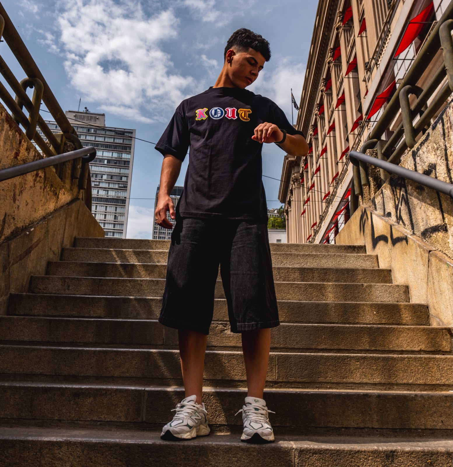 Camiseta Preta kout - verso